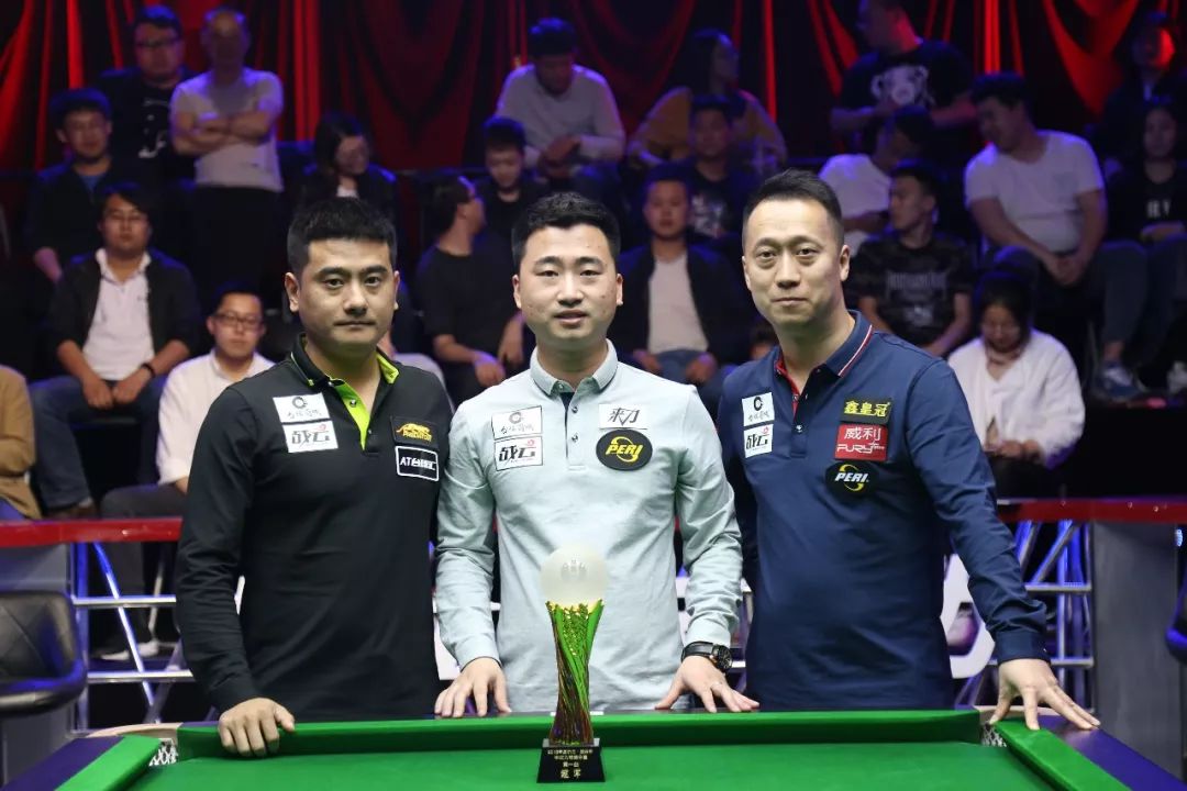 只能以一笑 只能以一笑